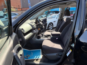 2008 Toyota Rav4 2.0 Xt-R 4WD 5dr in Black — image 4