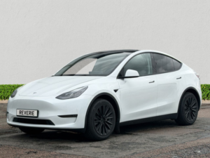 2022 Tesla Model Y (dual Motor) Long Range SUV 5dr Electric Auto 4wde (384 Bhp) in White — image 3