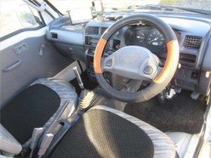 2004 Daihatsu Hijet Pickup 4WD in White — image 4