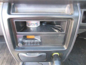 2004 Daihatsu Hijet Pickup 4WD in White — image 5