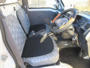 2004 Daihatsu Hijet Pickup 4WD in White — image 6