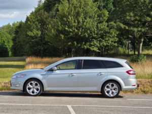2010 Ford Mondeo Ford Mondeo 2.0 Tdci Titanium-X Estate in Silver — image 4
