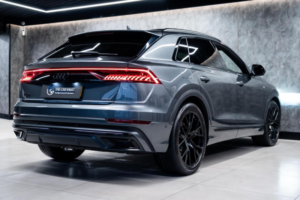 2022 Audi Q8 3.0 Tdi V6 50 Vorsprung Tiptronic Quattro Euro 6 (s/s) 5dr in Grey — image 4