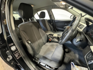 2014 BMW 3 Series 2.0 320i Se Euro 6 (s/s) 4dr in Black — image 3