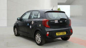 2017 Kia Picanto 1.0 2 Euro 6 5dr in Black — image 3
