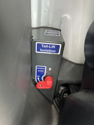 2022 Ford Transit 2.0 Transit Leader Single Chassis Cab 350 L3 2.0l Ecoblue 130ps Rwd 6 Speed Manual in White — image 6