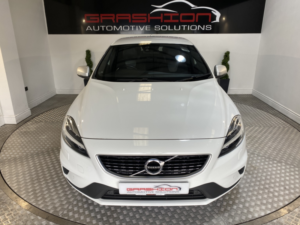 2017 Volvo V40 2.0 R-Design T2 in White — image 2