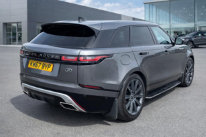 2017 Land Rover Range Rover Velar 3.0 Sd6 V6 R-Dynamic Hse Auto 4WD Euro 6 (s/s) 5dr in Grey — image 6