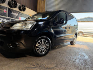 2012 Citroen Berlingo 1.6 Hdi 850 Enterprise L1 5dr in Black — image 3