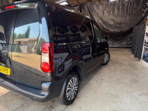 2012 Citroen Berlingo 1.6 Hdi 850 Enterprise L1 5dr in Black — image 5