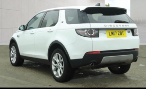 2017 Land Rover Discovery Sport 2.0 Td4 Hse 4WD Euro 6 (s/s) 5dr in White — image 4