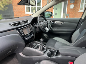 2018 Nissan Qashqai 1.5 Dci N-Connecta Euro 6 (s/s) 5dr in Black — image 4