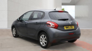 2015 Peugeot 208 1.2 Vti Puretech Style Grey 5dr Panroof+low Tax+11 Stamps in Grey — image 2