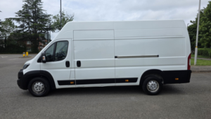 2019 Peugeot Boxer 2.2 Bluehdi 435 Professional L4 H3 Euro 6 (s/s) 5dr in White — image 4