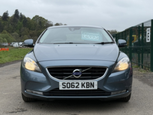 2012 Volvo V40 1.6 T3 Se Hatchback 5dr Petrol Manual Euro 5 (s/s) (150 Ps) in Blue — image 2