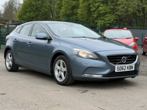 2012 Volvo V40 1.6 T3 Se Hatchback 5dr Petrol Manual Euro 5 (s/s) (150 Ps) in Blue — image 3