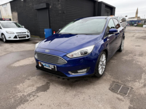 2017 Ford Focus 1.0t Ecoboost Titanium X Euro 6 (s/s) 5dr in Blue — image 3
