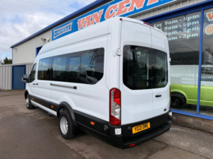 2021 Ford Transit 2.0 460 Ecoblue Trend 17 Seater Minibus 5dr Diesel Manual Rwd L4 H3 Euro 6 130 Ps in White — image 4