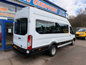 2021 Ford Transit 2.0 460 Ecoblue Trend 17 Seater Minibus 5dr Diesel Manual Rwd L4 H3 Euro 6 130 Ps in White — image 6