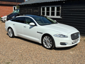 2012 Jaguar Xj 3.0d V6 Portfolio Auto Euro 5 (s/s) 4dr (lwb) in White — image 5