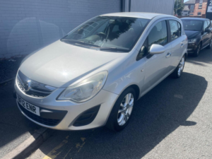 2012 Vauxhall Corsa 1.2 16v Exclusiv Easytronic Euro 5 5dr (a/c) in Silver — image 2