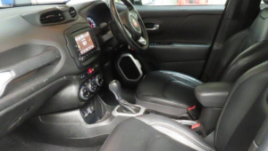 2015 Jeep Renegade 1.4t Multiairii Limited Ddct Euro 6 (s/s) 5dr in Black — image 2