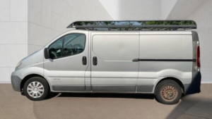 2011 Renault Trafic 2.0 Dci Ll29 L3 H1 4dr (phase 3) in Silver — image 4