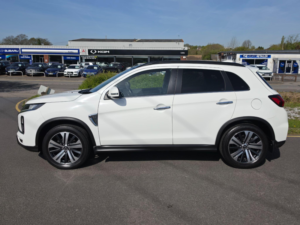 2019 Mitsubishi Asx 2.0 Mivec Exceed SUV 5dr Petrol CVT 4WD Euro 6 (s/s) (150 Ps) in White — image 5