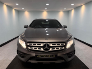 2017 Mercedes-Benz Gla 2.1 Gla200d Amg Line 7g-Dct Euro 6 (s/s) 5dr in Grey — image 5