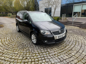 2010 Volkswagen Touran 2.0 Tdi Match 5dr (7 Seats) in Black — image 3