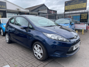 2011 Ford Fiesta 1.25 Edge Hatchback 3dr Petrol Manual (129 G/km, 81 Bhp) in Blue — image 3