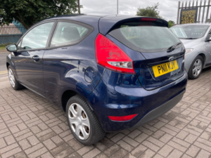 2011 Ford Fiesta 1.25 Edge Hatchback 3dr Petrol Manual (129 G/km, 81 Bhp) in Blue — image 4