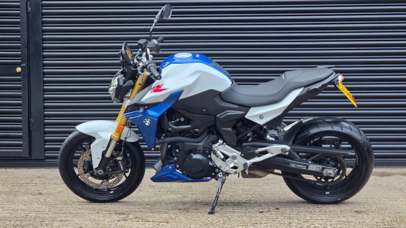 2021 BMW F 900 R 900 Euro 5 in Multicolour — image 1