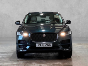 2016 Jaguar F-Pace 2.0 D180 Prestige Auto AWD Euro 6 (s/s) 5dr in Green — image 2