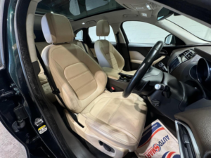 2016 Jaguar F-Pace 2.0 D180 Prestige Auto AWD Euro 6 (s/s) 5dr in Green — image 3