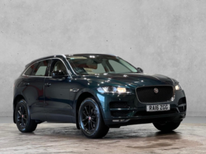 2016 Jaguar F-Pace 2.0 D180 Prestige Auto AWD Euro 6 (s/s) 5dr in Green — image 5