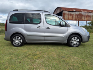 2017 Citroen Berlingo 1.6 Bluehdi Flair Multispace MPV Etg6 Euro 6 (s/s) 5dr in Grey — image 5