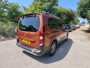 2022 Peugeot Rifter 1.2 Xl Horizon Re Plus in Bronze — image 4