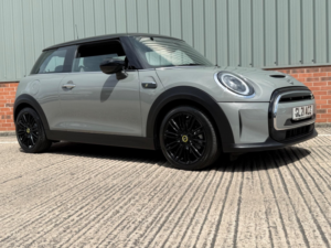 2021 MINI Electric Hatch Cooper Se 32.6kwh Level 2 Auto 3dr in Grey — image 6