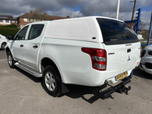 2019 Mitsubishi L200 2.4 Di-D Dc 4life Double Cab in White — image 3