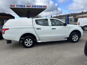 2019 Mitsubishi L200 2.4 Di-D Dc 4life Double Cab in White — image 5