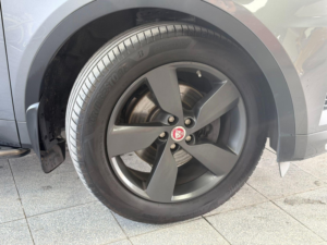 2019 Jaguar E-Pace 2.0 D150 Chequered Flag Auto AWD Euro 6 (s/s) 5dr in Grey — image 4