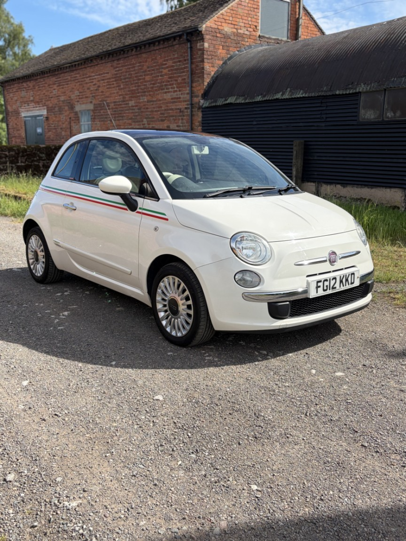 2012 Fiat 500 1.2 500 1.2 Lounge (start Stop) in White — image 1