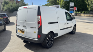 2018 Renault Kangoo Maxi Kangoo I Maxi Van Z.e 33 Business Electric Automatic White Lwb 6dr No Vat+work Ready in White — image 4