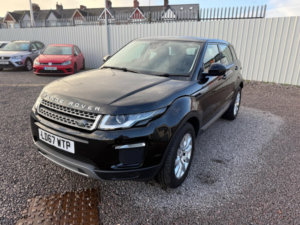 2018 Land Rover Range Rover Evoque 2.0 Td4 Se 4WD Euro 6 (s/s) 5dr in Black — image 4