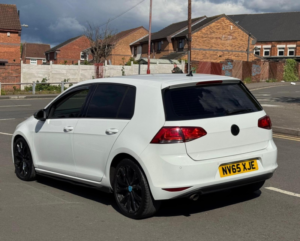 2016 Volkswagen Golf 1.6 Tdi Bluemotion Tech Match Edition in White — image 4