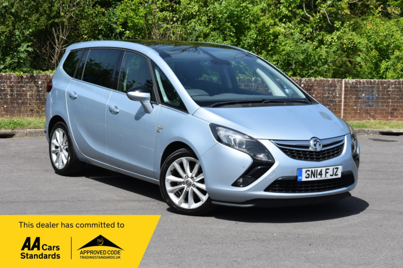 2014 Vauxhall Zafira Tourer 2.0 Cdti Elite in Silver — image 1