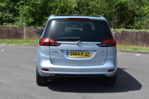 2014 Vauxhall Zafira Tourer 2.0 Cdti Elite in Silver — image 6