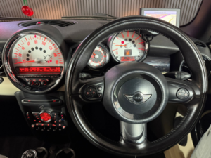 2011 MINI Convertible 1.6 Cooper Convertible in White — image 4
