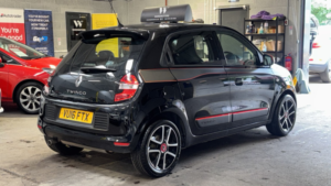 2016 Renault Twingo 1.0 Dynamique S Sce 70 Black 5dr Low Tax in Black — image 6